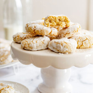 Italian amaretti morbidi recipe.