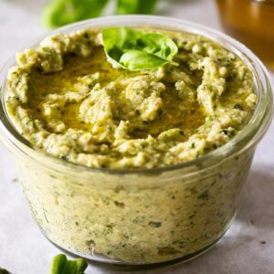 Pesto di zucchine recipe.