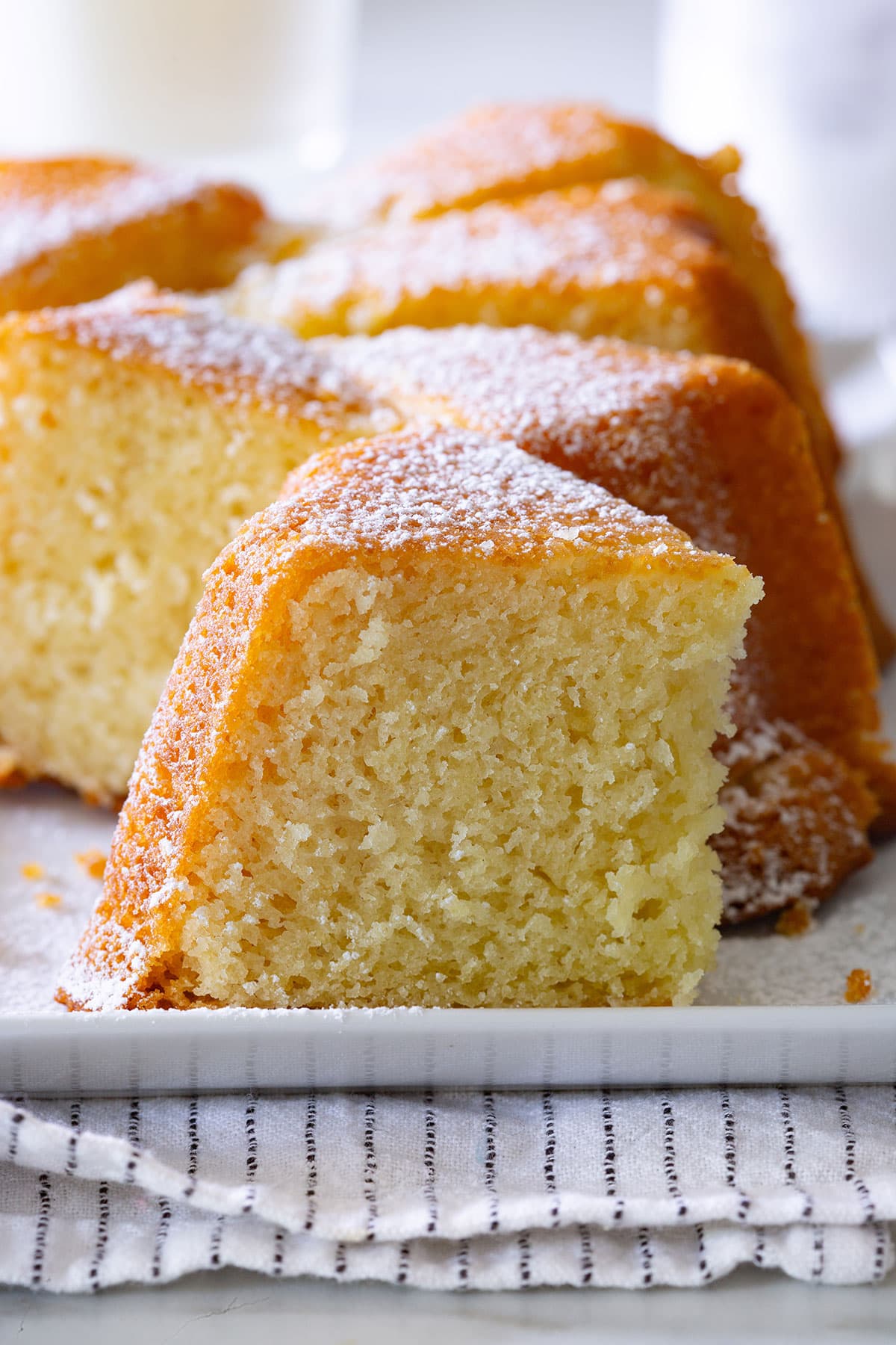 Close-up of a slice of torta 7 vasetti.